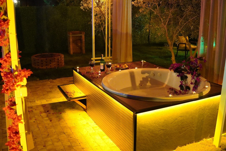 Outdoor spa tub 2, ON2 Bungalov Villas, Antalya
