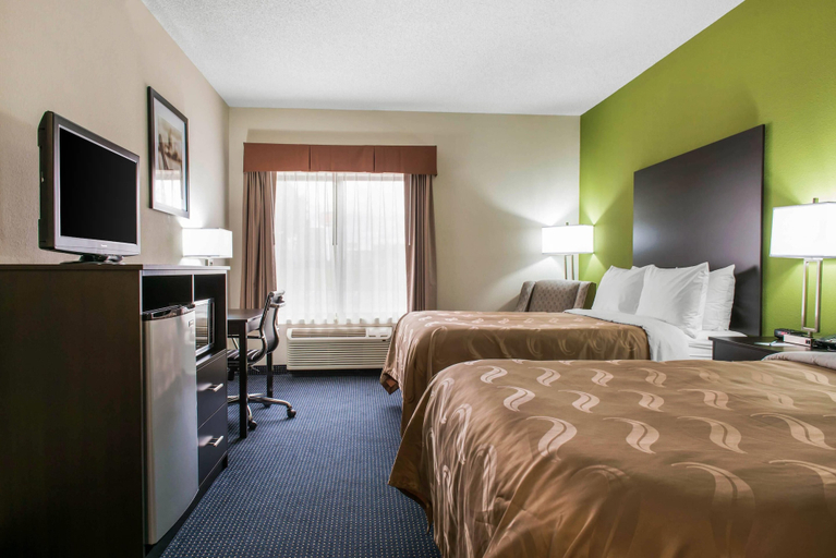 Bedroom 3, Quality Inn & Suites Anderson I-69, Madison