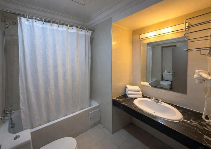 Bathroom 4, Grand Hotel Tazi, Marrakech