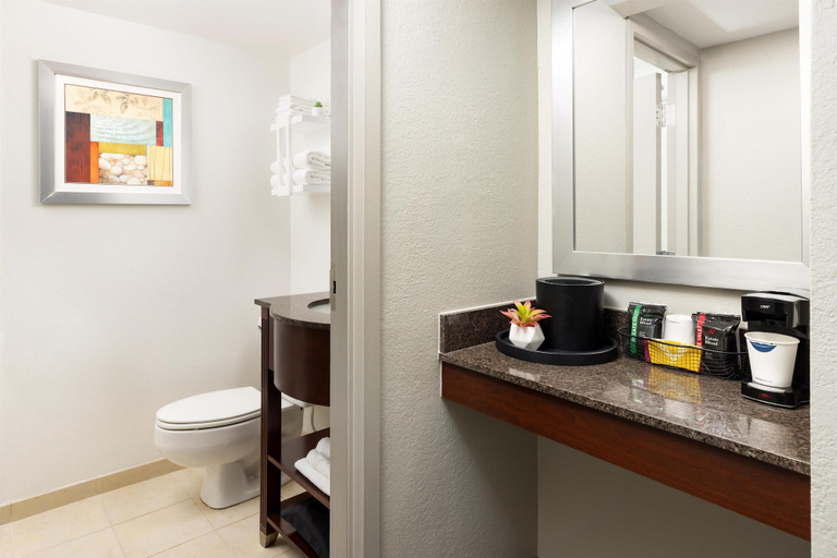 Others 5, Hampton Inn Naples Central, Collier