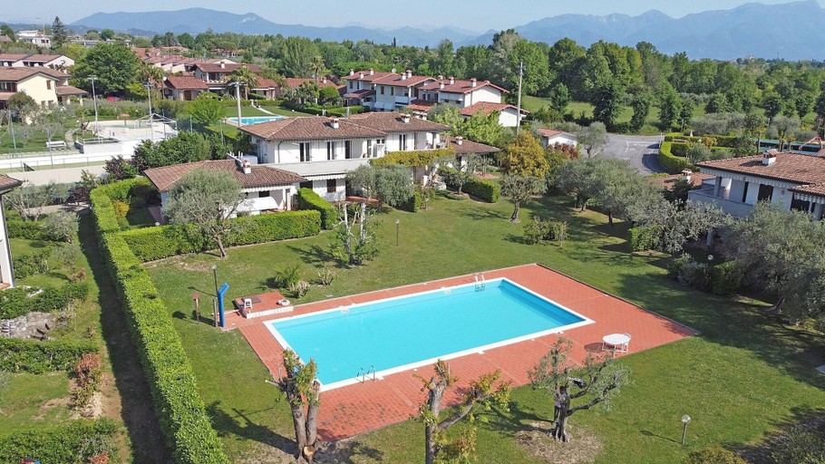 Others 3, Lina s Apartment in Moniga del Garda, Brescia