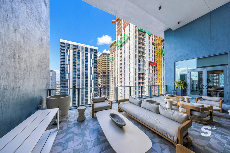 Property grounds 3, Chic Downtown Studio in Miami, Miami-Dade
