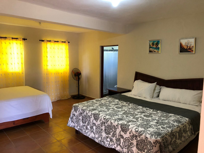 Room 5, Hotel Restaurante La Cueva, Miches