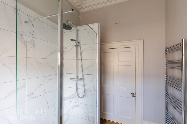 Bathroom 3, The Admirals House - Central Bath & Free Parking, Bath and North East Somerset
