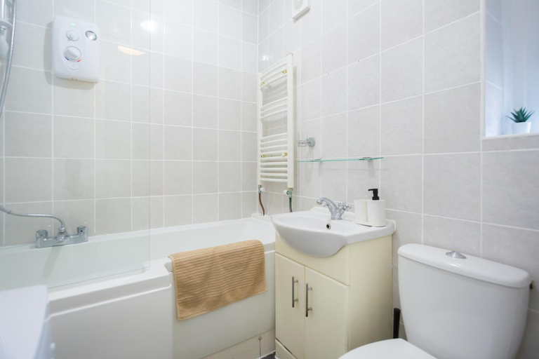 Others 2, Central London stays, London