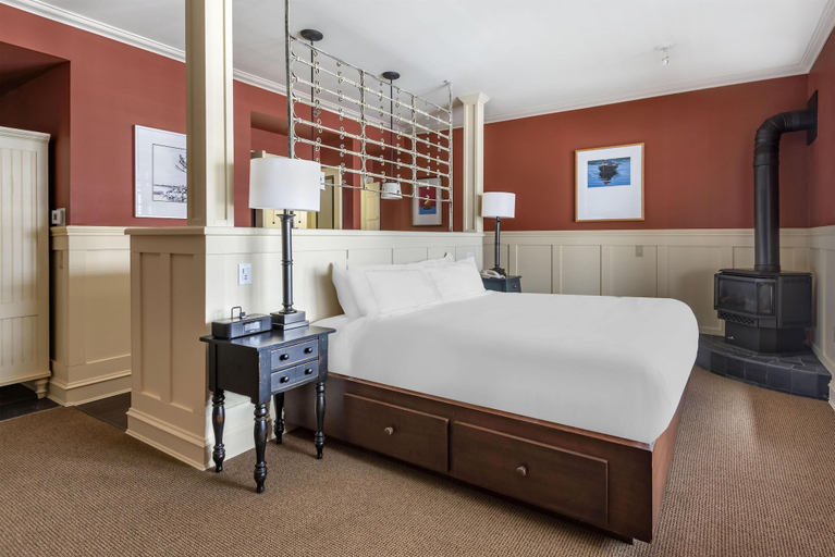 Bedroom 3, Hilton Grand Vacations Club Blue Mountain Canada, Grey