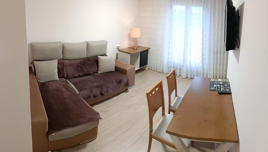 Others 4, Hostal Pineda, Palencia