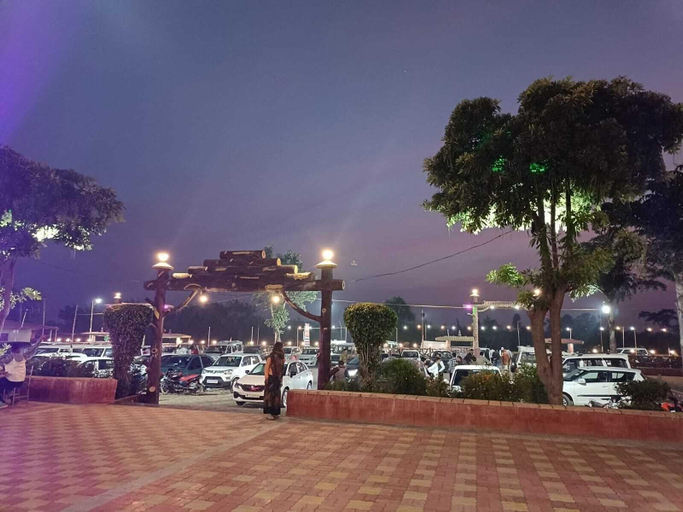 Exterior 2, Midway Treat Gopalpura, Sagar