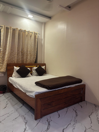 Room 3, P1 Staycation, Pune