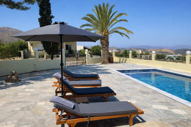 Room 2, Creta Leisure Escape Private Pool Garden Oasis, Faistos