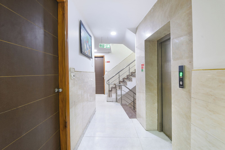 Lobby 2, Fabhotel Ramayan Palace, Delhi