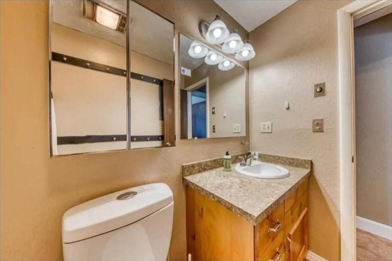 Bathroom 2, Kristi Condo, Iron