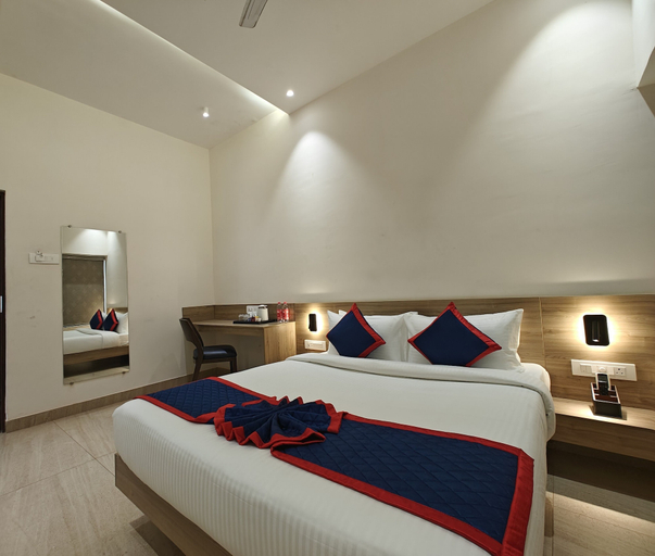 Room 2, Hotel Shivam by Greenwoods Resorts, Sindhudurg