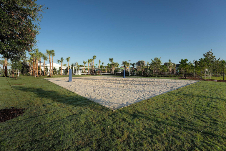 Sport court, 8BR Villa w/ Pool & Game Room Windsor Cay, Lake