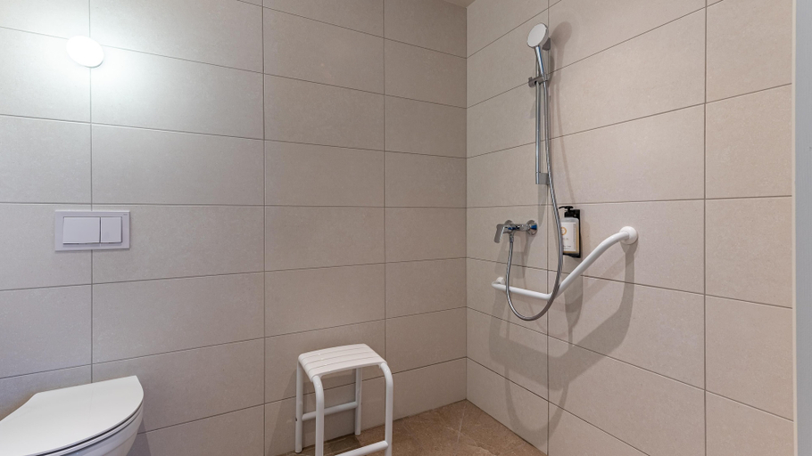 Bathroom 4, Kyriad ECO - Marne-la-Vallée Bussy-Saint-Georges, Seine-et-Marne