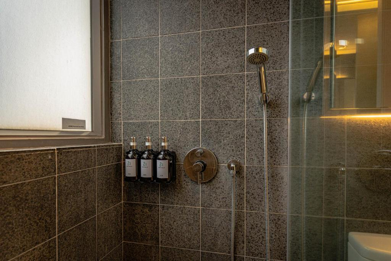 Bathroom 4, Twenty One Whitfield, Hong Kong Island