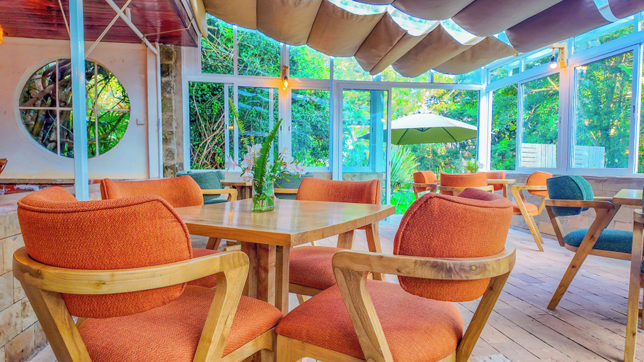 Food & Drinks, Zereniti House, Limuru