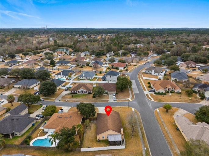 Exterior 3, The River City Retreat, Duval