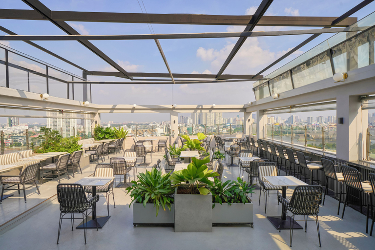 Food & Drinks 5, Oakwood Hotel & Apartments Saigon  , Bình Thạnh