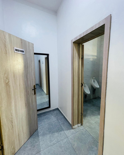 Bathroom 3, EBEKUO hotel, Eti-Osa