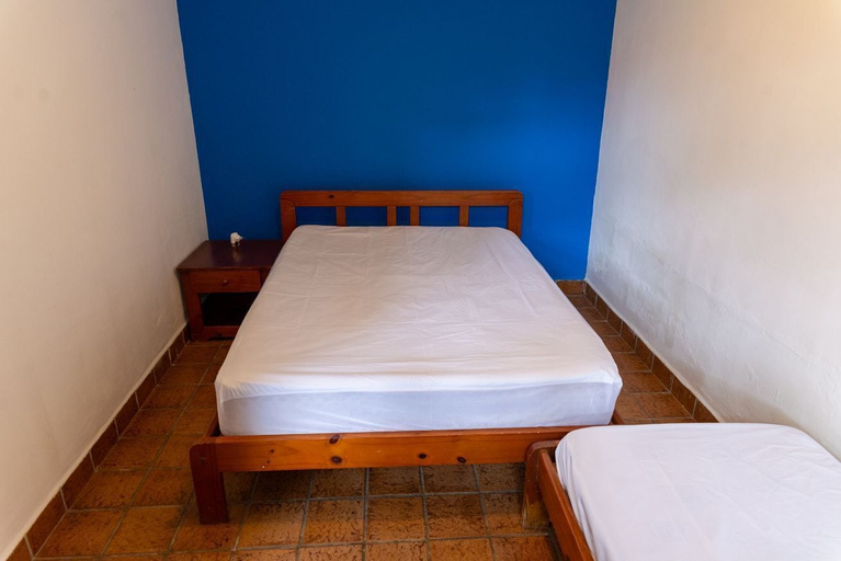 Room 3, Casa em Condom nio c Churrasqueira a 200m da Praia, Caraguatatuba