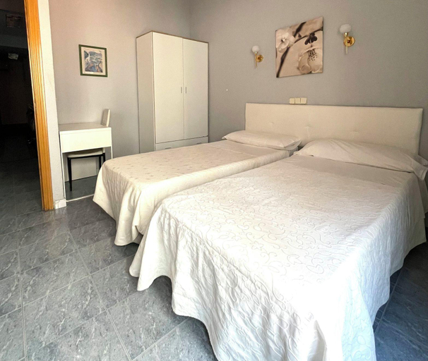 Bedroom 2, Hostal Residencia Fernandez, Madrid
