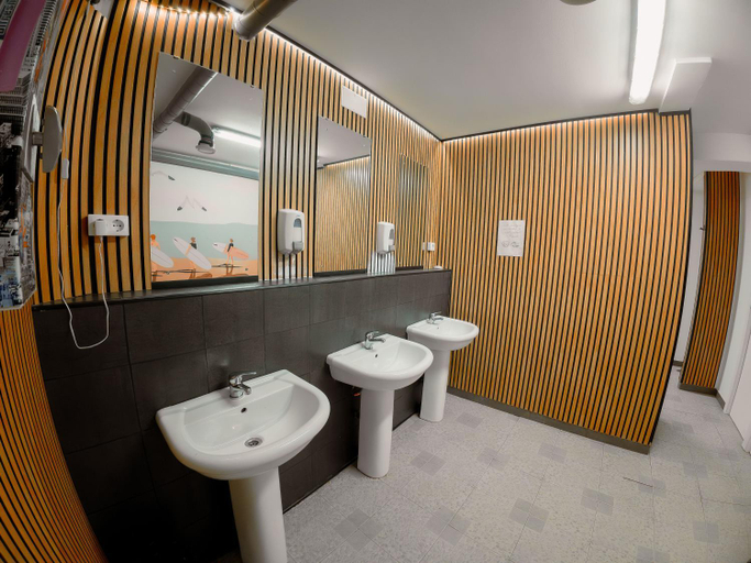 Bathroom 3, Hostel Ole, Alicante