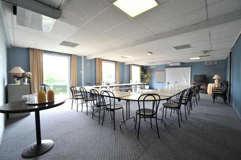 Food & Drinks 5, Brit Hotel Confort Villefranche de Rouergue, Aveyron