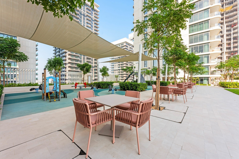 Room 4, Silkhaus Luxurious 1bdr Sunset Sea View, Dubai