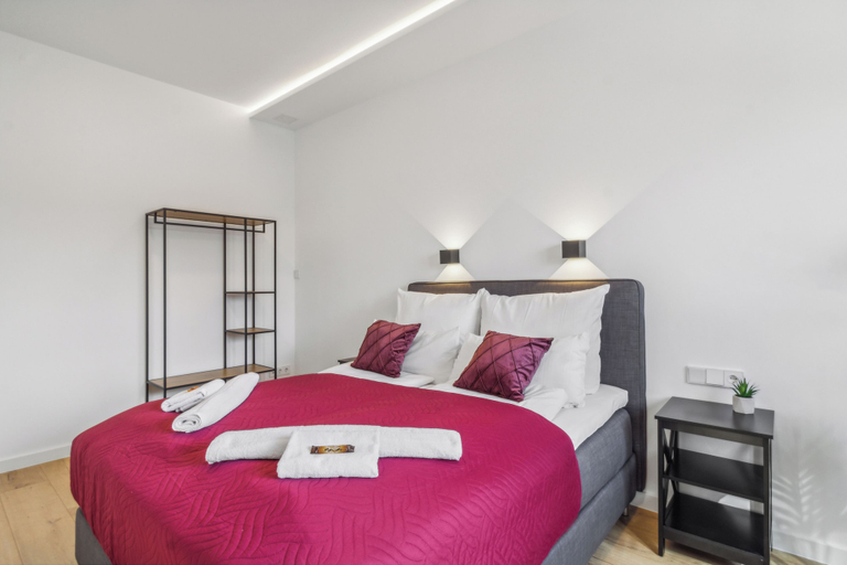Room 2, Hotel Suite4Me - Serviced Appartements, Offenbach