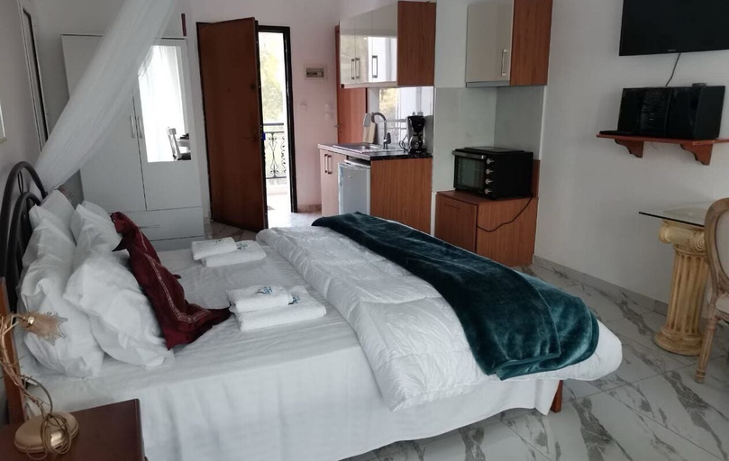 Bedroom 3, Villa Askamnia and Suites, Central Macedonia