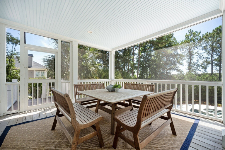 Outdoor dining 4, 718 Collins Meadow Drive 6 Bedroom Home, Georgetown