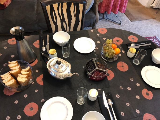 Food & Drinks