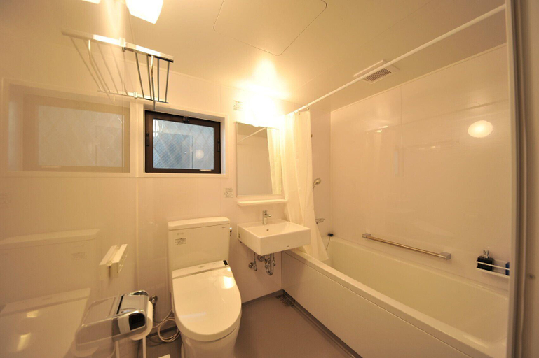 Bathroom 3, MARUYA Private Condominium, Izumisano