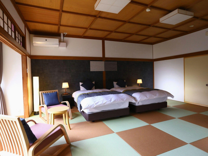 Bedroom 3, Umiakari, Himi