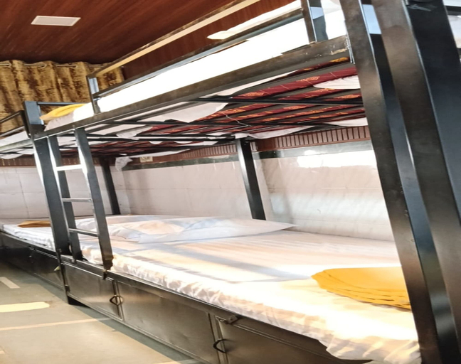 Room 5, Nawab PG & Hostel Bhiwandi, Thane