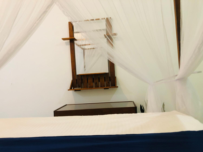 Bedroom 3, Una Hills, Habaraduwa