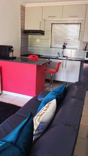 Private kitchen 3, DreamWest Living Guesthouse, West Rand
