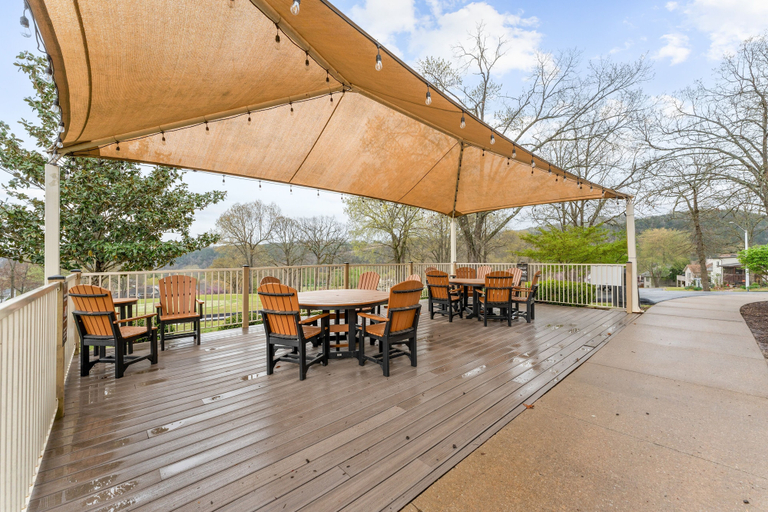 Food & Drinks 5, Dream Weaver 2 Bedroom Condo by RedAwning, Taney