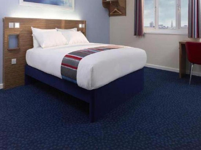 Bedroom 4, Travelodge Darlington, Darlington