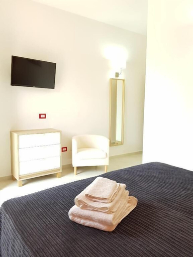 Bedroom 4, Isola Charm B&B - Pool & Nature Stay, Syracuse