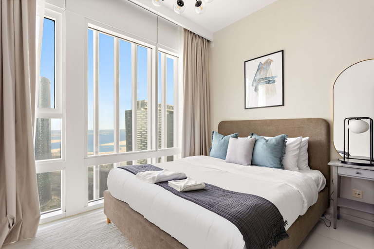 Room 5, Silkhaus Chic 2BR in Horizon Tower Near Beach, Abu Dhabi City