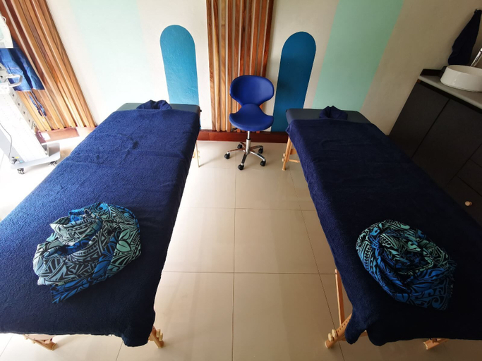 Spa, Tides Apartments, Ba