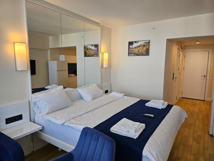 Bedroom 2, Orbi City Beachside Sea View Hotel, Batumi