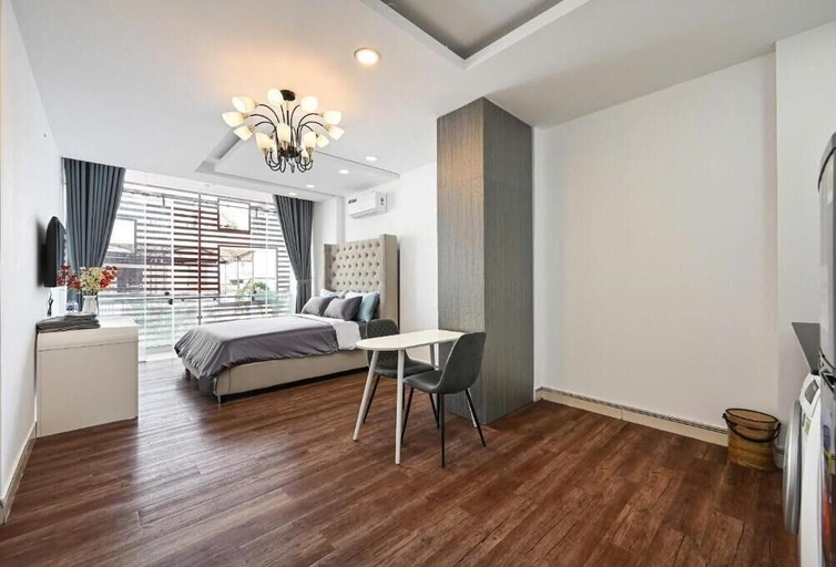 Room 5, M Home Riverside, District 3