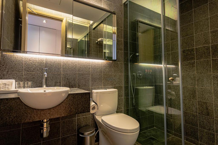 Bathroom 5, Twenty One Whitfield, Hong Kong Island
