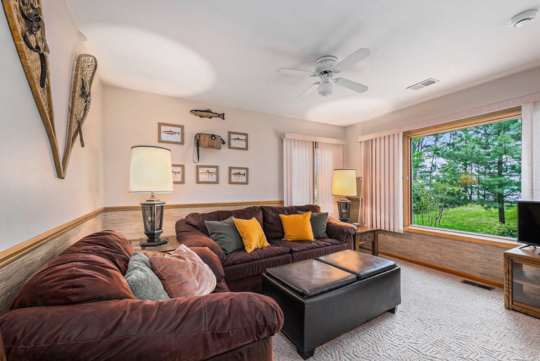Interior 5, Relax & Explore Waterfront Crawford Lake Cottage 4878, Kalkaska