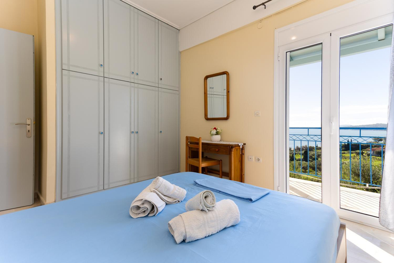 Bedroom, Koroni Seaview Retreats - Summer Escape Lodgings, Peloponnese