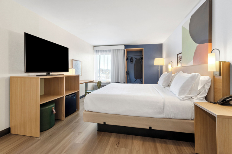Bedroom 4, Spark by Hilton Harrisonburg University Area, Harrisonburg