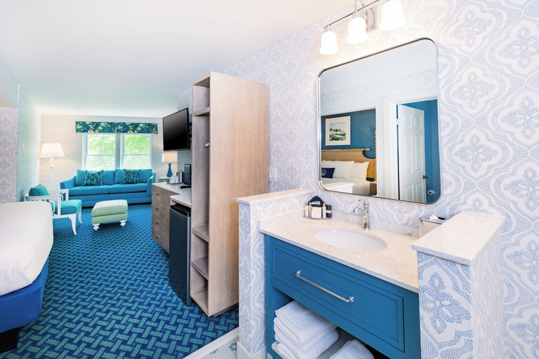 Bathroom 5, Lake View Hotel, Mackinac